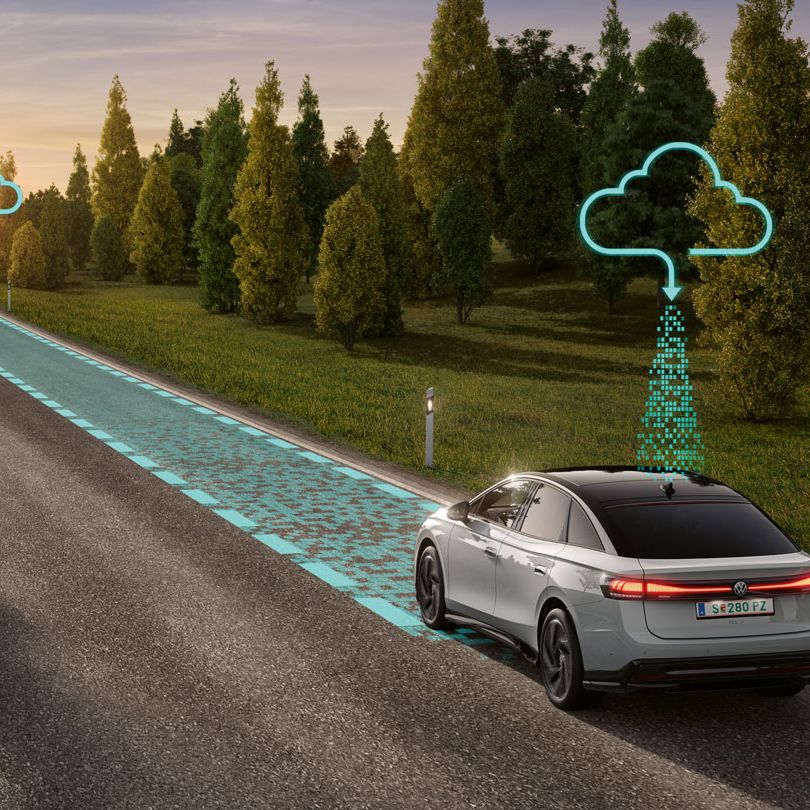 Grafica prezintă sistemul opțional Travel Assist cu mass location data în VW ID.7