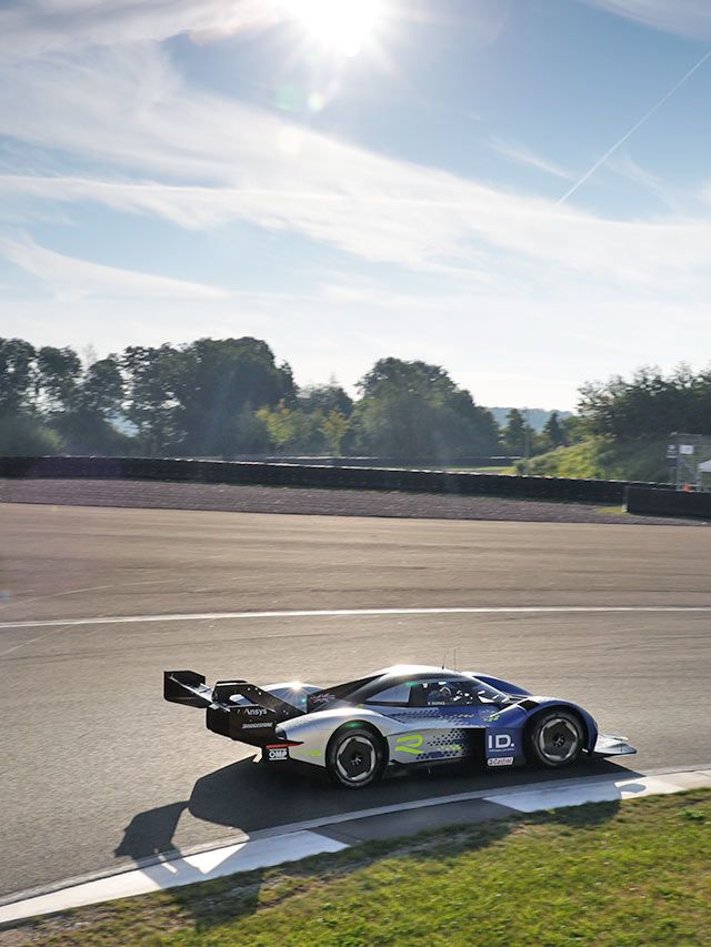 Recordul de circuit al modelului Volkswagen ID.R pe Bilster Berg