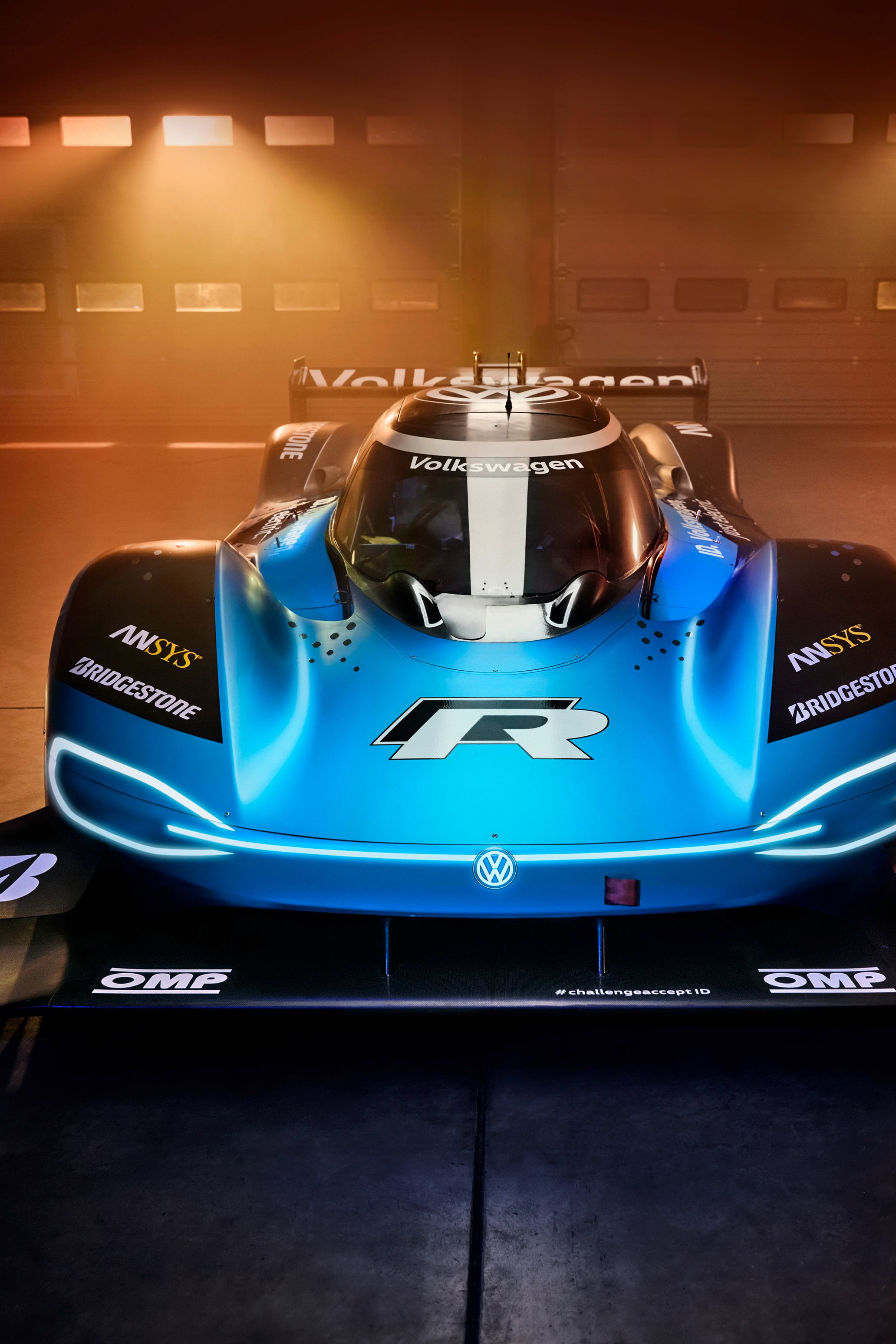 Volkswagen ID.R, mașină de curse cu propulsie electrică, depozit